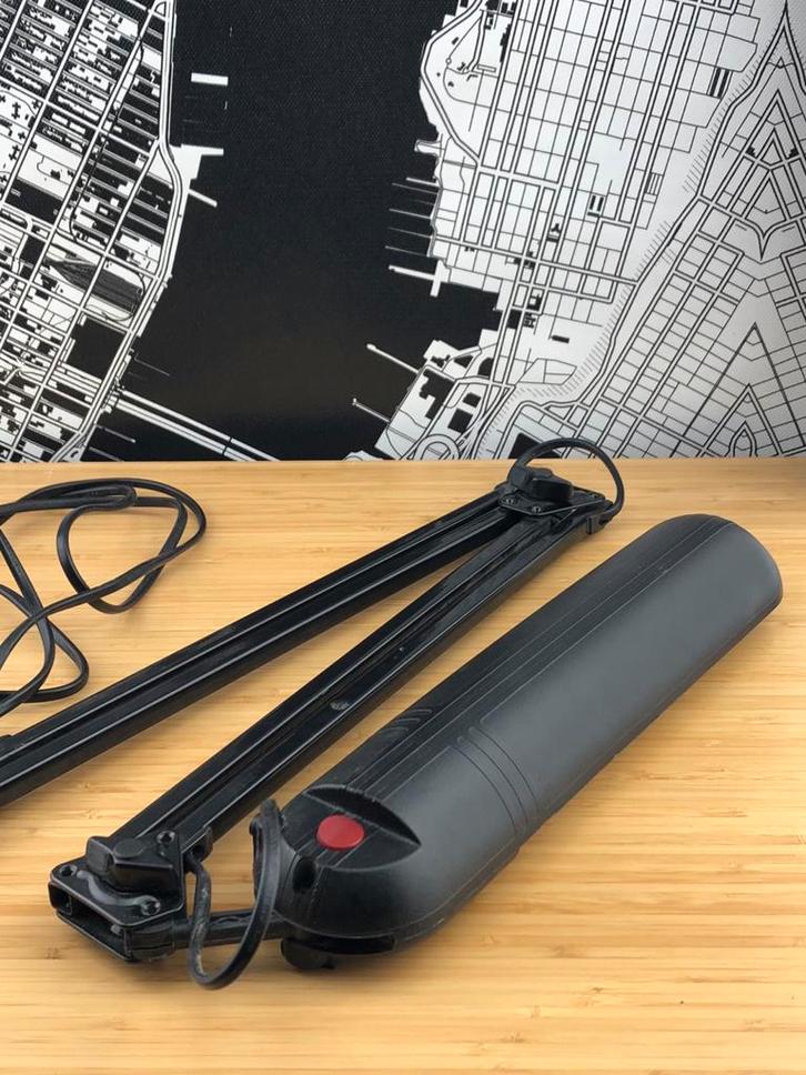 Vintage bureaulamp Finse Jaren 80 Zwart Verstelbaar, Huis en Inrichting, Lampen | Tafellampen, Gebruikt, 50 tot 75 cm, Kunststof