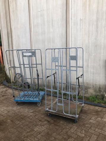 Rolcontainer / postkar beschikbaar voor biedingen