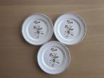 Quadrifoglio ceramica 3 dinerborden D24cm H2cm. Botanica, Keramiek, Ophalen of Verzenden, Zo goed als nieuw, Bord(en)