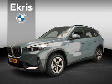 BMW X1 sDrive18i | LED | HUD | Schuifdak | Trekhaak | Stoelv beschikbaar voor biedingen