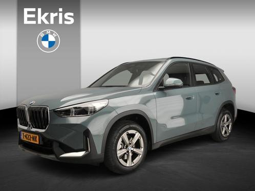 BMW X1 sDrive18i | LED | HUD | Schuifdak | Trekhaak | Stoelv, Auto's, BMW, Bedrijf, Te koop, X1, 360° camera, ABS, Achteruitrijcamera