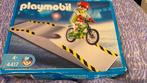 Playmobil 4417 stuntfiets met schans, Overige merken, Ophalen of Verzenden, Zo goed als nieuw, Groter dan 1:32