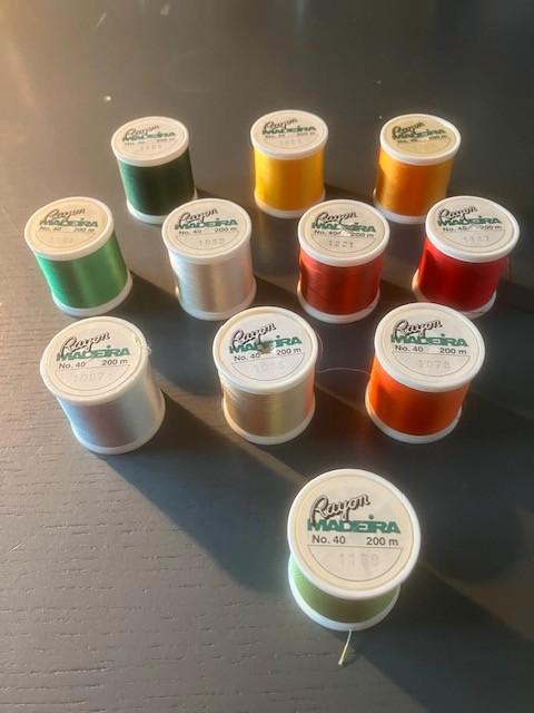 Borduurgaren Madeira Rayon no 40 200m € 2,25, Hobby en Vrije tijd, Borduren en Borduurmachines, Nieuw, Borduurgaren of Zijde, Handborduren