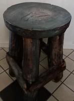 Decoratieve brocante kruk / bijzettafel / plantentafel, Ophalen
