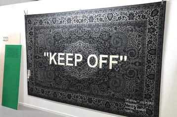 Ikea x Off White ‘KEEP OFF’ 200x300cm vloerkleed beschikbaar voor biedingen