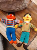 Gebreide/ gehaakte poppen van Bert en Ernie van Sesamstraat, Kinderen en Baby's, Overige typen, Ophalen of Verzenden, Zo goed als nieuw