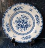 Groot Bord Dinerbord Wit met Blauwe Roos., Antiek en Kunst, Antiek | Servies los, Ophalen of Verzenden