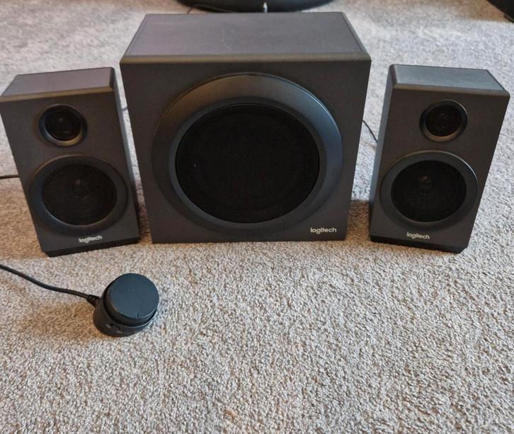 Logitech Z333 pc speakers, Computers en Software, Pc speakers, Zo goed als nieuw, Audiokanaal 2.1, Ophalen