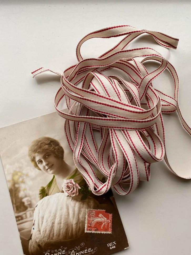 Lint/smal band 490cm, Hobby en Vrije tijd, Scrapbooking, Nieuw, Overige typen, Overige merken, Ophalen of Verzenden