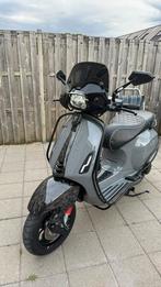 Vespa sprint 2022 3650Km, Fietsen en Brommers, Scooters | Vespa, Ophalen of Verzenden, Zo goed als nieuw