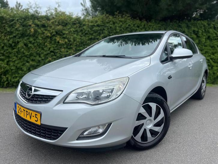 Opel Astra 1.4 Business Edition 5-drs Airco NL Auto, Auto's, Opel, Bedrijf, Te koop, Astra, ABS, Airbags, Airconditioning, Boordcomputer
