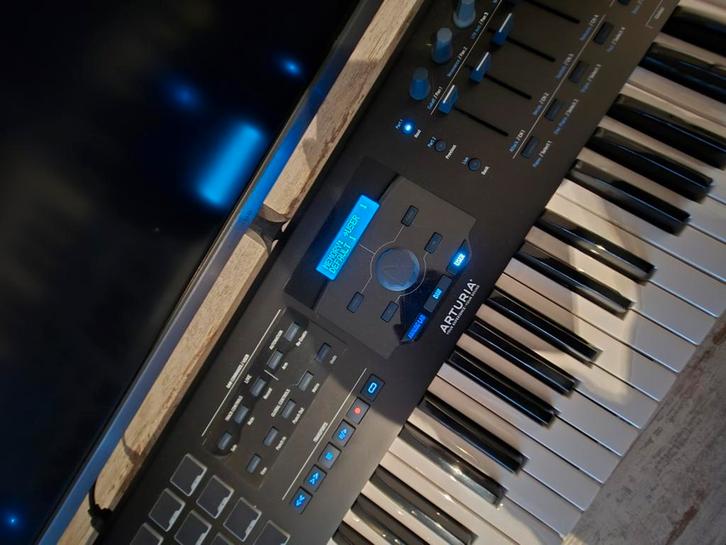Arturia keylab 61 mkz als zgan, Muziek en Instrumenten, Keyboards, Zo goed als nieuw, 61 toetsen, Overige merken, Ophalen of Verzenden
