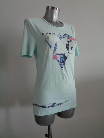 Guess shortsleeve maat small, Nieuw en origineel beschikbaar voor biedingen