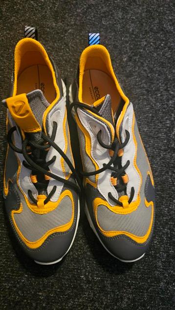 Ecco Sneakers Maat 42 - Grijs/Geel beschikbaar voor biedingen