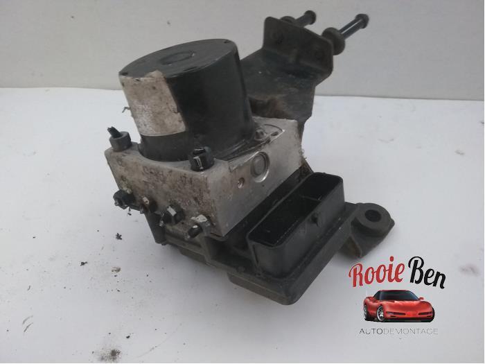 ABS Pomp van een Volkswagen Fox, Auto-onderdelen, Elektronica en Kabels, Volkswagen, Gebruikt, 3 maanden garantie, Ophalen of Verzenden