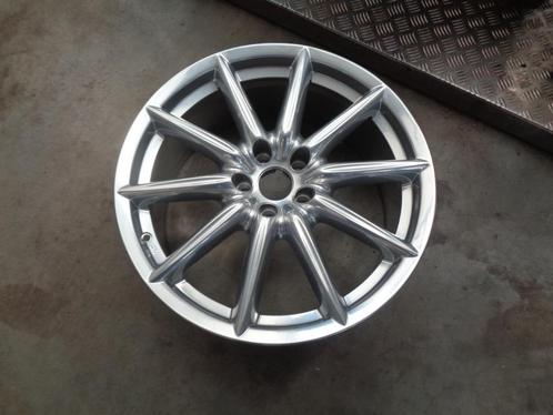 Alfa Romeo TI velgen 19 inch in chroomlook gepoedercoat, Auto-onderdelen, Banden en Velgen, Velg(en), Zomerbanden, 19 inch, 235 mm