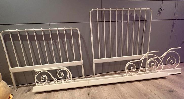 IKEA Meegroeibed, Kinderen en Baby's, Kinderkamer | Bedden, Zo goed als nieuw, 180 cm of meer, 70 tot 85 cm, Lattenbodem, Matras