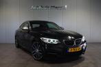 BMW M235i M-Onderstel/// | Harman Kardon Sound | Xenon | PDC, 4 stoelen, 1445 kg, Zwart, 2-Serie