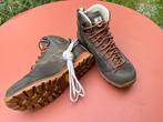 Dolomite dames hoog model mt 39,5, Ophalen of Verzenden, Zo goed als nieuw, Schoenen