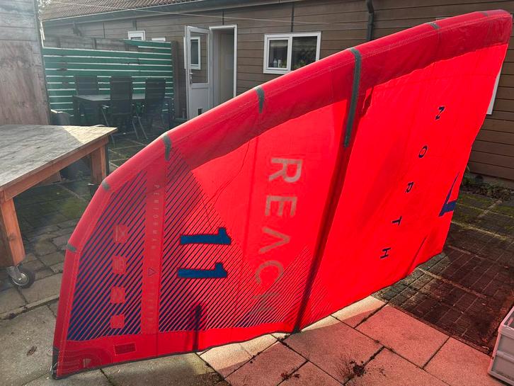 North Reach 11m 2020, Watersport en Boten, Kitesurfen, Gebruikt, Geen board, Ophalen