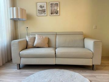 Beige leren bankstel, 2 zitter beschikbaar voor biedingen