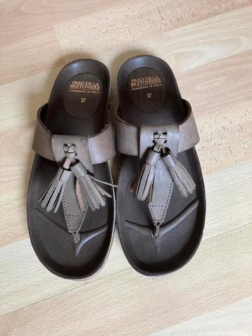 Fred de la Bretoniere leren teenslippers mt 37 zgan beschikbaar voor biedingen