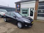 Ford Focus 1.0i "Lease Titanium" Clima - Cruise - Trekhaak -, Gebruikt, 635 kg, Zwart, Handgeschakeld
