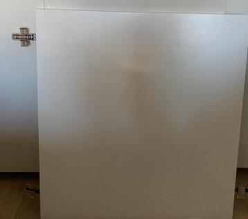 BESTA deur 60x64 wit inc. scharnieren beschikbaar voor biedingen