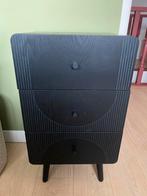 Zwarte WOOOD houten ladekast met 3 lades, Ophalen, Minder dan 50 cm, Zo goed als nieuw, 3 of 4 laden