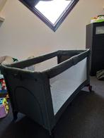 Campingbedje groen met matrasje, Kinderen en Baby's, Ophalen, Zo goed als nieuw, Reisbedje