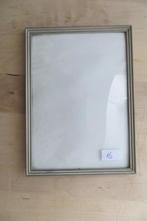 Oude fotolijst nr 16, zilverkleurig, bol glas. fraai frame, Ophalen of Verzenden