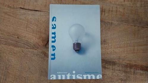 Sanne-Lot van Ulzen - Samen kijken naar autisme, Boeken, Psychologie, Zo goed als nieuw, Ophalen of Verzenden