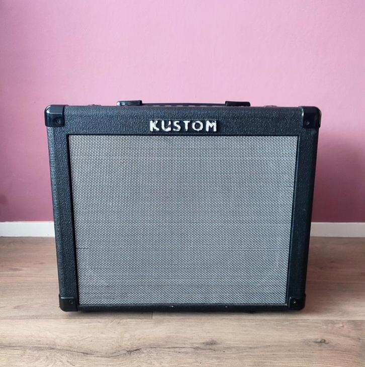 KUSTOM Bass Amp, Muziek en Instrumenten, Versterkers | Bas en Gitaar, Gebruikt, Basgitaar, Minder dan 50 watt, Ophalen