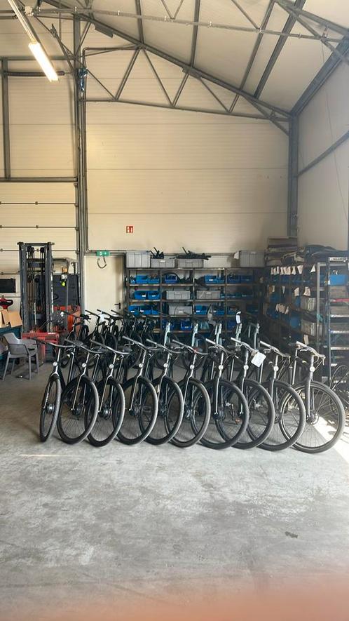 VANMOOF SALE/ SERVICE, Fietsen en Brommers, Overige Fietsen en Brommers, Zo goed als nieuw, Ophalen