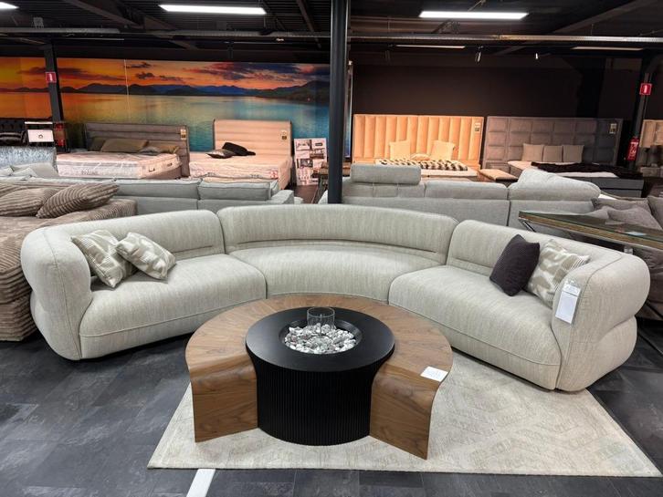 Royale ronde bank – direct leverbaar!, Huis en Inrichting, Banken | Bankstellen, Nieuw, Vierpersoons of meer, 300 cm of meer, 150 cm of meer