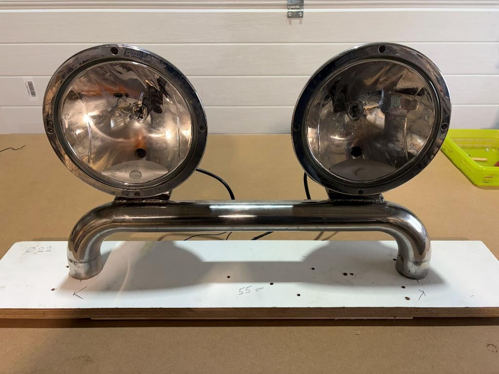 RVS beugel met prachtige Hella verstralers, Auto-onderdelen, Verlichting, Ophalen, Gebruikt