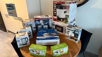 Flinke hoeveelheid keuken apparatuur nieuw in doso beschikbaar voor biedingen