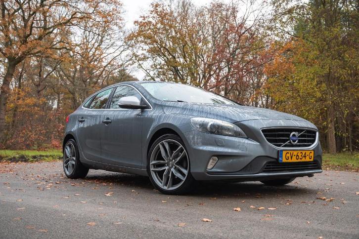 Volvo V40 2.0 D2 Business R-Design Metallic Grijs - 2015, Auto's, Volvo, Particulier, V40, ABS, Airbags, Airconditioning, Alarm