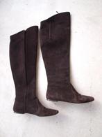 Etro over knee laarzen maat 37 bruin suede plat model, Ophalen of Verzenden, Bruin, Etro, Sneakers of Gympen