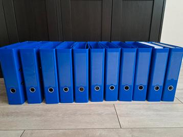 Ordners blauw +- 35 stuks beschikbaar voor biedingen