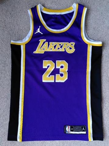Basketbal tenue NBA Lakers beschikbaar voor biedingen