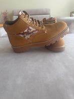 LV schoenen, Ophalen of Verzenden, Zo goed als nieuw, Zwart