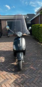 Vespa lx 50, Fietsen en Brommers, Scooters | Vespa, Ophalen, Maximaal 45 km/u, Zo goed als nieuw, Benzine
