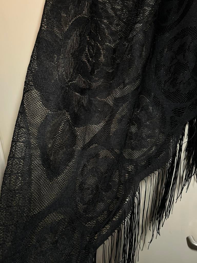 Zwarte sjaal, omslagdoek, kant met franjes, rouwsjaal,, Maat 42/44 (L), Nieuw, Ophalen of Verzenden, X