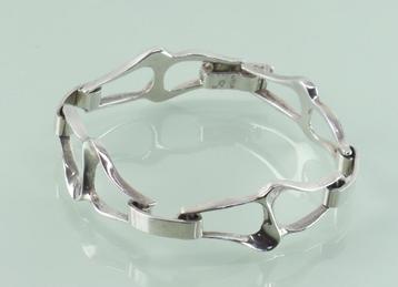 Vintage zilveren schakelarmband golvende schakels  beschikbaar voor biedingen