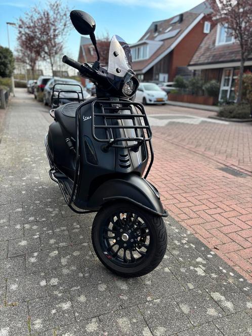 Vespa Sprint E5 (2022) - Full option, Fietsen en Brommers, Scooters | Vespa, Zo goed als nieuw, Vespa S, Ophalen