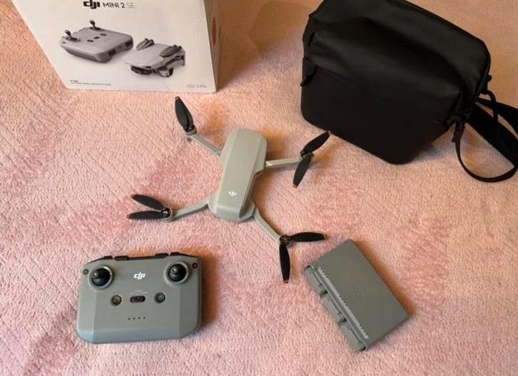 DJI Mini 2 SE Fly More Combo, Audio, Tv en Foto, Drones, Zo goed als nieuw, Ophalen of Verzenden