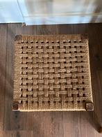 Krukje, hout, zitting gemaakt van touw., Ophalen, Zo goed als nieuw, Rechthoekig, Hout