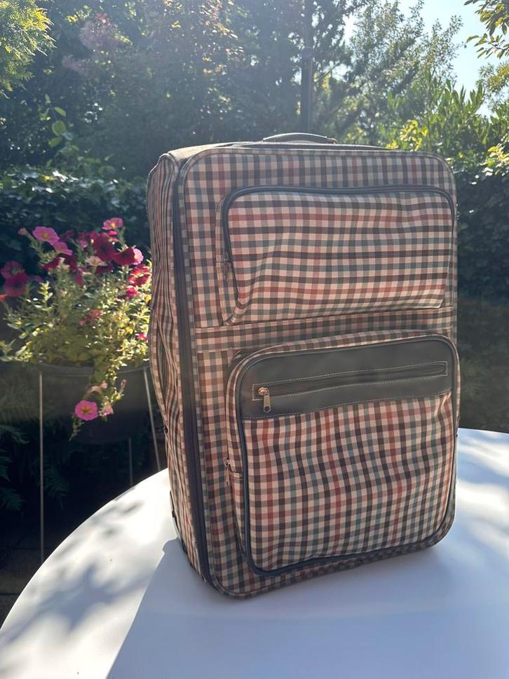 Vintage geruite rolkoffer, stevig en klassiek design, Sieraden, Tassen en Uiterlijk, Koffers, Zo goed als nieuw, 50 tot 60 cm