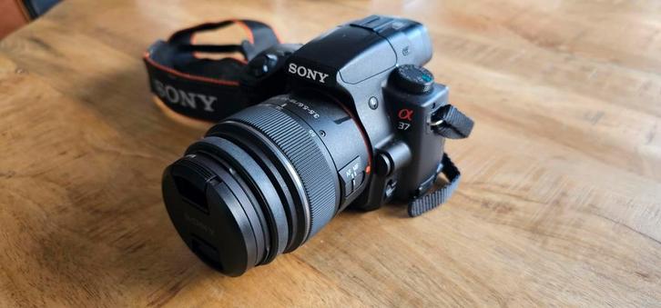 Sony SLT-A37 z.g.a.n. Spiegelreflexcamera (DSLR), Audio, Tv en Foto, Fotocamera's Digitaal, Zo goed als nieuw, Spiegelreflex, Sony